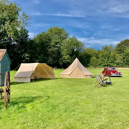 Luxury tent Tin And Canvas Glamping Pickering, Canvas Capers Bell Tent Pickering