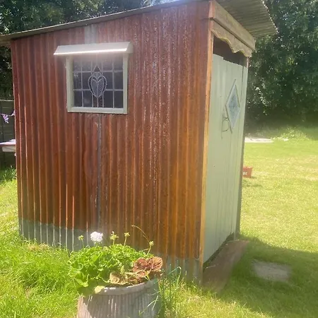 Tin And Canvas Glamping Pickering, Canvas Capers Bell Tent Luxury tent Pickering