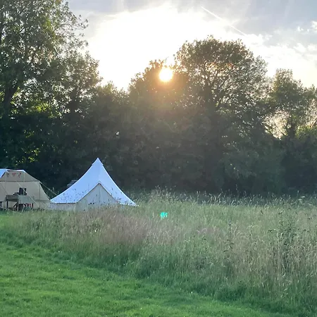 Tin And Canvas Glamping Pickering, Canvas Capers Bell Tent Luxury tent