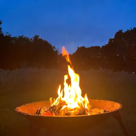 Tin And Canvas Glamping Pickering, Canvas Capers Bell Tent Pickering